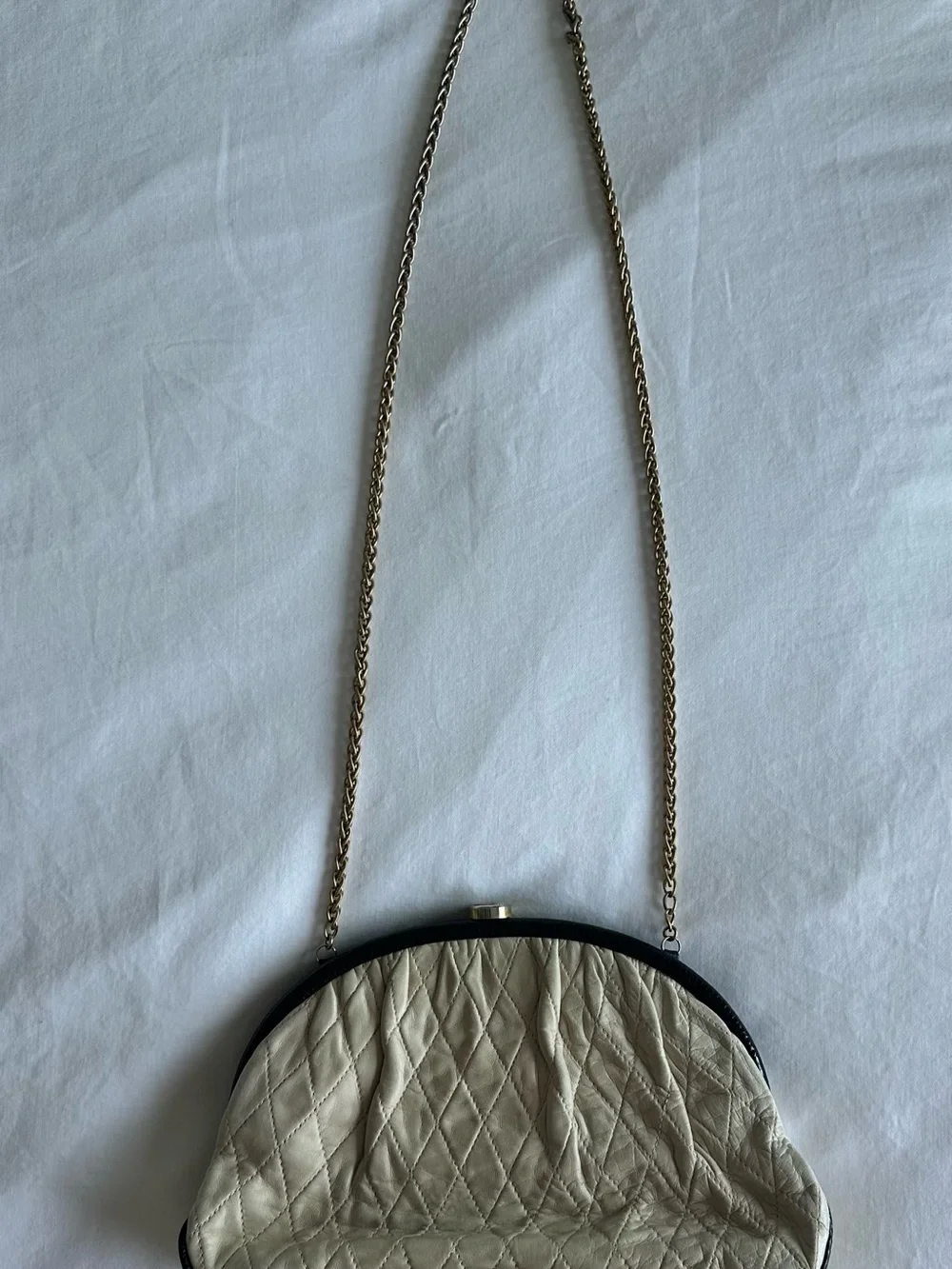 CHANEL Vintage Cream Quilted Shoulder Bag with Gold Chain